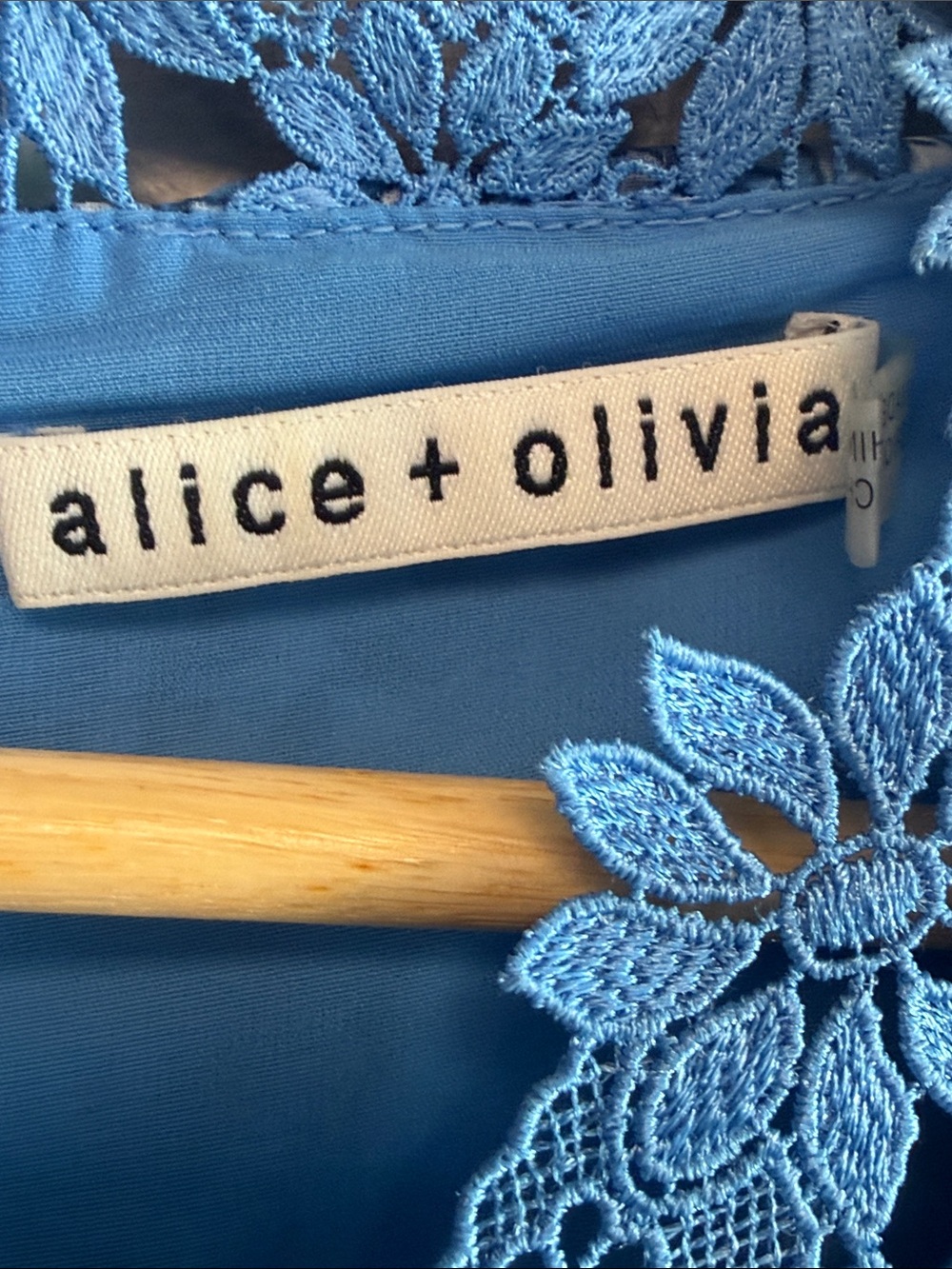 Alice + Olivia Blue Floral Pleated Mini Dress Lace Trim Women's Size 2 - Picture 6 of 7
